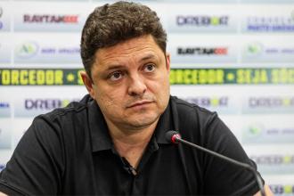 Presidente de clube da Série A dispara: 'É ridículo jogador que ganha R$ 500 mil falar em motivação'