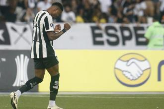 Botafogo bate LDU e embola grupo na Libertadores