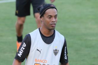Ex-Atlético relembra episódio com Ronaldinho: 'Parecia filme'