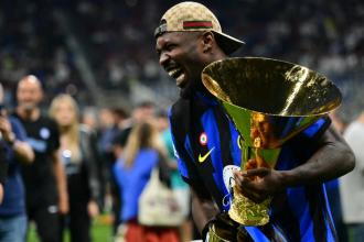 Campeão com a Inter, filho de ex-Juventus provoca e leva tapa do pai