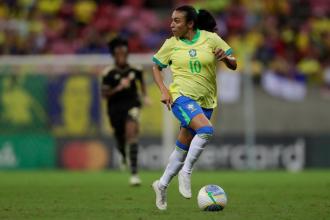 Com golaços de Marta, Seleção goleia Jamaica em amistoso antes da Olimpíada