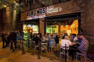 Albanos anuncia encerramento das atividades do bar na rua Pium-Í