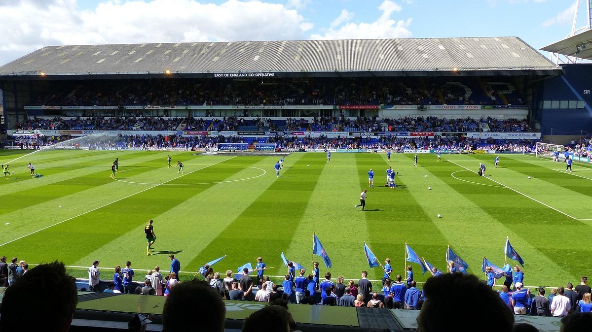 Ipswich Town x Tottenham