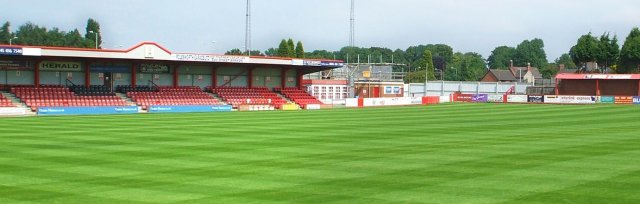 Tamworth x Tottenham