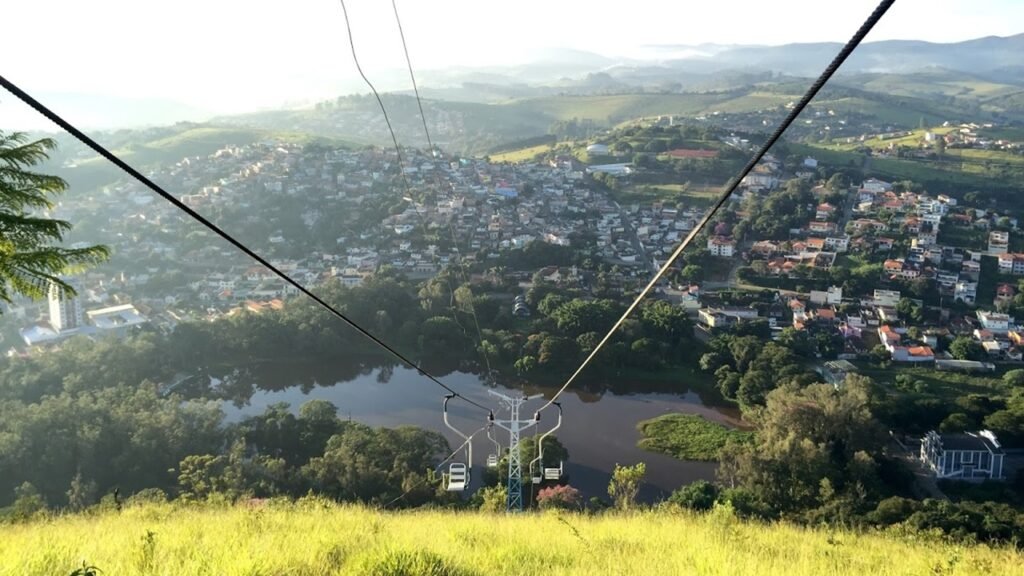 Caxambu chama atenção pelo parque e pelas águas minerais //