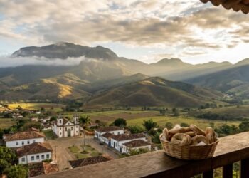 Córrego do Bom Jesus reúne montanhas, ruas tranquilas e paisagens rurais //