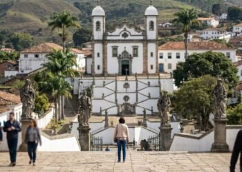 Congonhas reúne igrejas, esculturas e paisagens históricas //