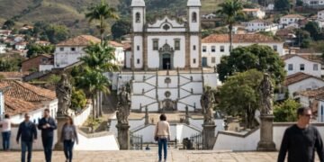 Congonhas reúne igrejas, esculturas e paisagens históricas //