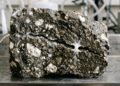Como o concreto romano consegue fechar pequenas fissuras