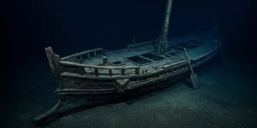 As condições do fundo do mar ajudaram a conservar detalhes raros da embarcação