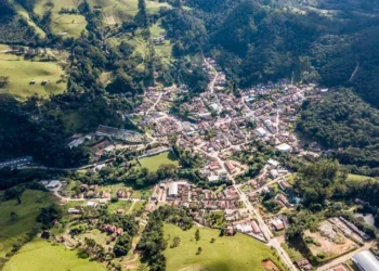 Gonçalves se destaca pelas serras e pelo ambiente acolhedor //