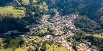 Gonçalves se destaca pelas serras e pelo ambiente acolhedor //