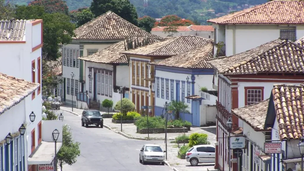 Santa Luzia chama atenção pela história e pela vida local // Créditos: Wikipedia / Wikimedia Commons
