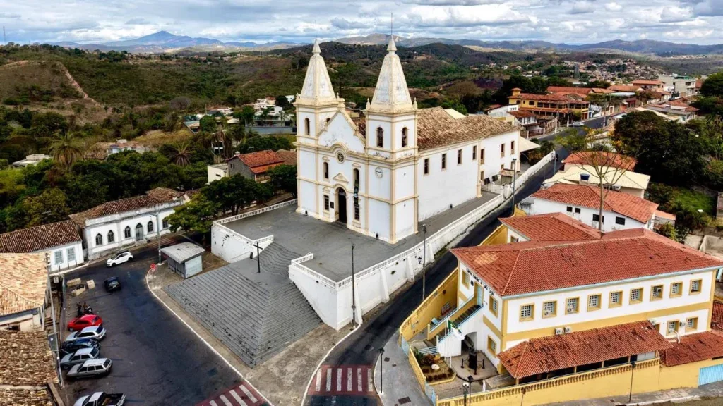 Santa Luzia chama atenção pela história e pela vida local // Créditos: Wikipedia / Wikimedia Commons