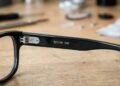 A sequência impressa reúne 3 dimensões que mudam o encaixe da armação no rosto