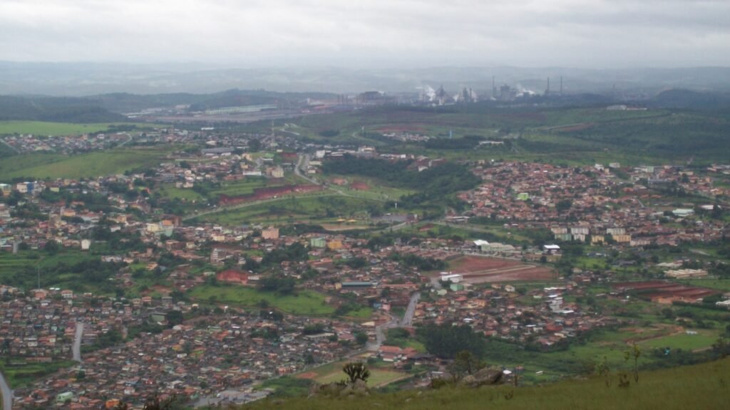 Ouro Branco oferece natureza, serviços e espaços urbanos // Créditos: Wikipedia / Wikimedia Commons