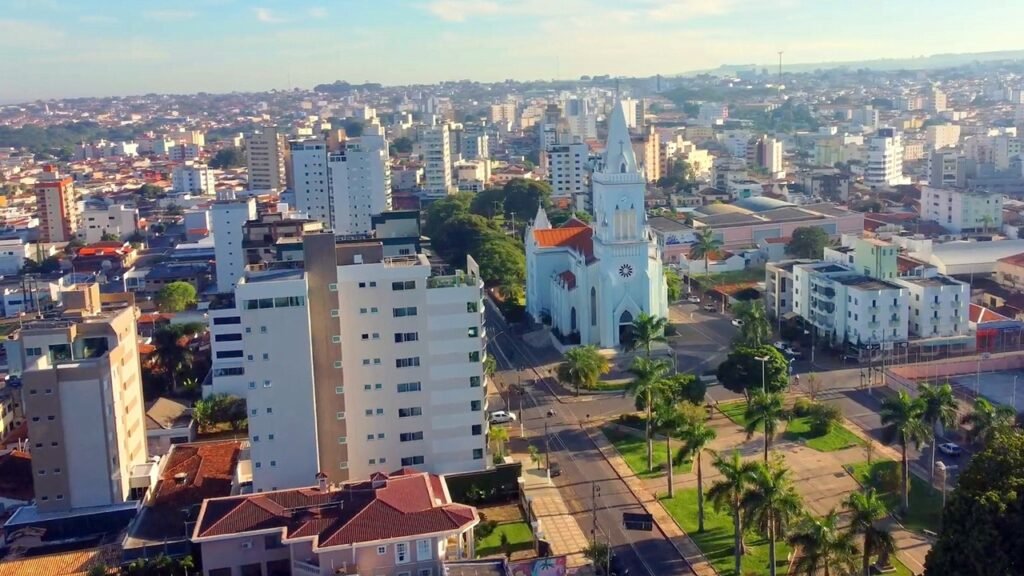 Patos de Minas se destaca pela tradição do milho e pela organização //