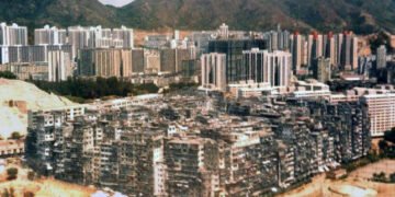 Kowloon Walled City - cidade - Wikimedia Commons