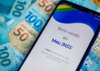 INSS hoje anuncia calendário de pagamento do 13º salário para 2024 Créditos: depositphotos.com / rafapress