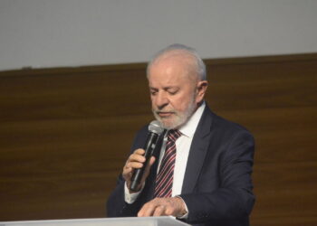 Lula comunica fim de carros em autoescola. Entenda!