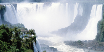 Descubra Quedas D’Água Escondidas Para Renovar Sua Energia!