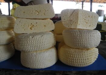 queijo Minas artesanal - Wikimedia Commons