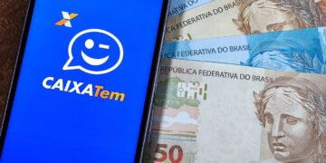 Trabalhadores com carteira assinada tem direito ao Abono Salarial 2025