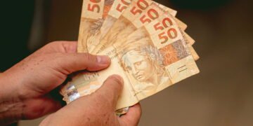 Vitória para os trabalhadores ou fardo para as empresas? Confira o novo salário mínimo