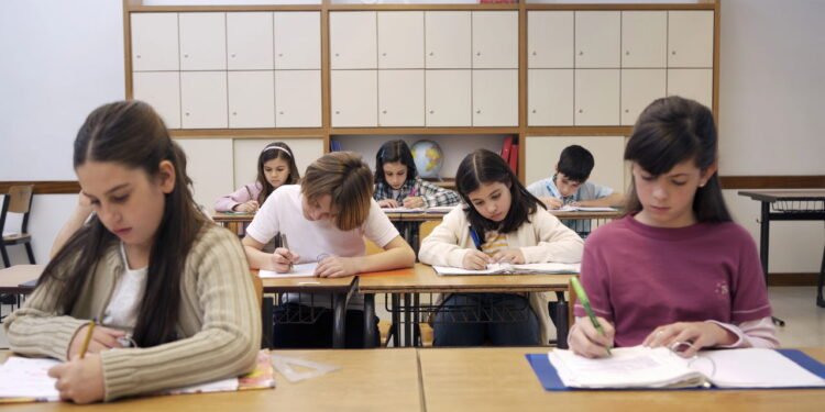 O melhor programa para garantir o futuro dos estudantes brasileiros em 2025