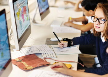Novo Programa de Educação - Créditos depositphotos.com Rawpixel
