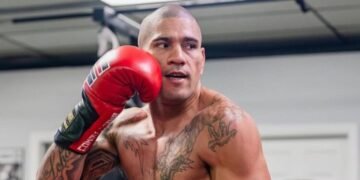 De borracheiro a milionário: qual a fortuna de Alex Poatan hoje?