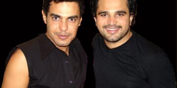 Zezé Di Camargo: um empresário de mão cheia?