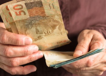 Comunicado 12/12 para quem recebe Salário Mínimo no Brasil