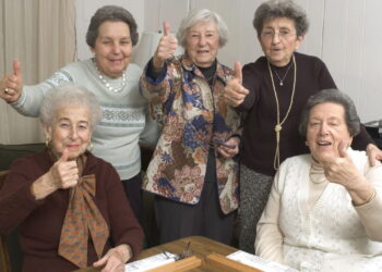 Idosos acima dos 60 anos ganham direito ao novo documento