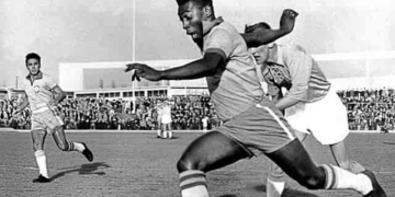 A Cidade que Abraçou o Rei do Futebol e Conquistou o Mundo!