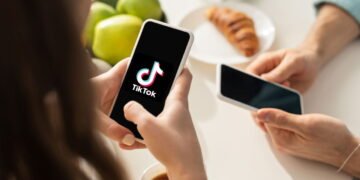 Cuidado com os Deepfakes! Como se proteger dos golpes no TikTok