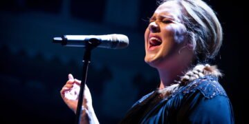 As lágrimas por trás do sorriso! A história real de Adele