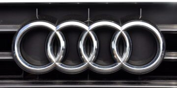 Carros híbridos leves e elétricos compactos são a tendência para 2025