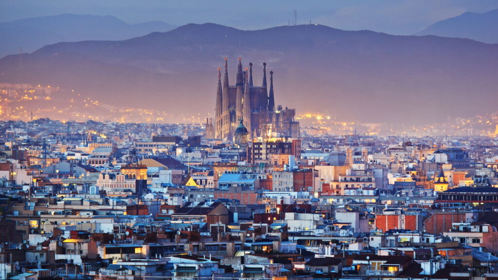 Explore a cidade que une tradição, modernidade e uma paisagem de tirar o fôlego