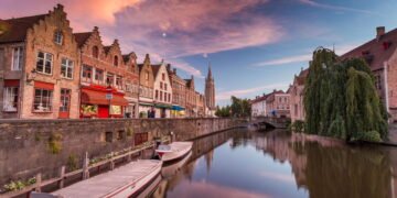 Uma das cidades mais charmosas da Europa impressiona com sua beleza única