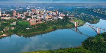 De usinas gigantes a cascatas mágicas: O destino que você precisa explorar!