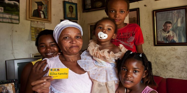 URGENTE! Bolsa Família: Novo Valor, Benefícios Extras e Mudanças Que Você Precisa Saber!