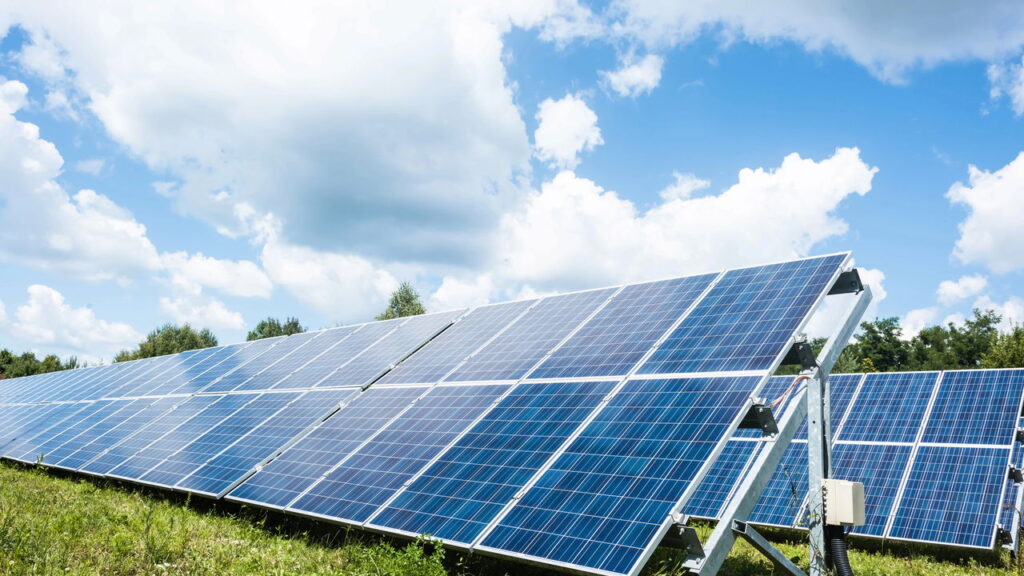 Cidade mineira lidera geração de energia solar e impulsiona sustentabilidade
