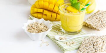 Emagreça com Sabor! Vitamina de Manga e Aveia para um Café da Manhã Completo