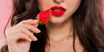 Quer emagrecer e ter uma pele radiante? Coma mais morangos!