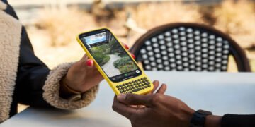 Clicks lança nova geração de capinhas com teclado para smartphones Android