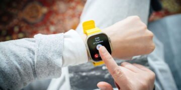 Lançando tendências! Apple Watch em lugar inusitado ganha popularidade