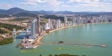 Conheça a beleza e os luxos por trás da “Dubai Brasileira”