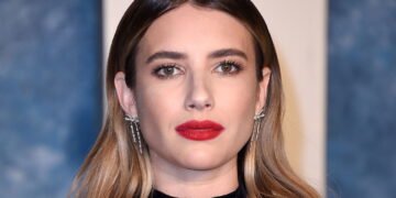 Descubra o segredo por trás da fortuna de 25 milhões de dólares de Emma Roberts!