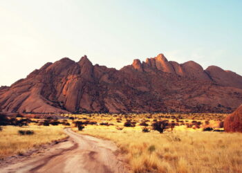País com uma das menores populações do mundo com paisagens de tirar o fôlego!